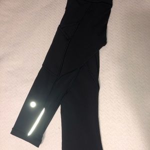 Lululemon crop leggings size 4
